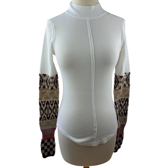 NWOT We The FREE PEOPLE Gorgeous Cuff Top Thermal Knit Long Sleeve Thumbholes XS - Picture 3 of 13